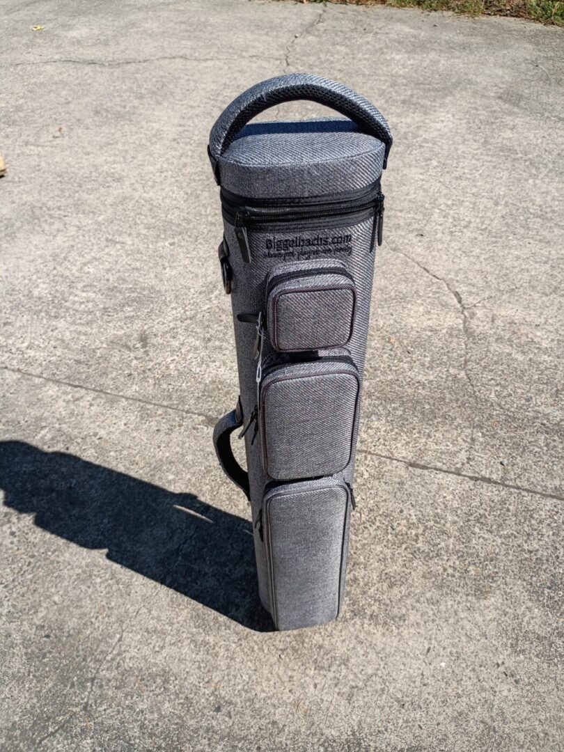 Biggelbachs 4x8 Grey Tweed w/ Black case by JB Cases