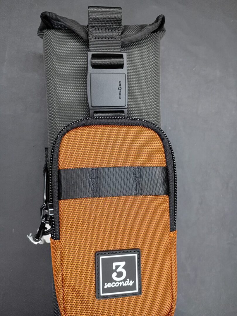 3 Seconds Case Olive Grey & Orange - Image 3
