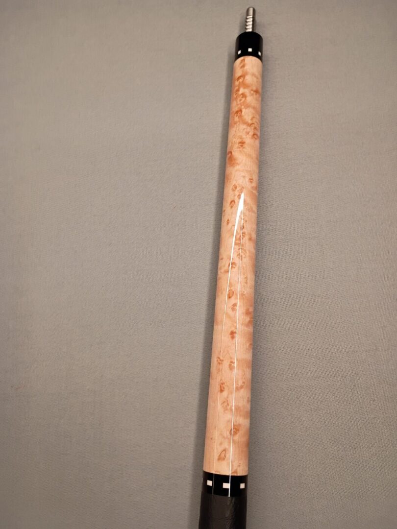 Elliott Custom Pool Cue – Birdseye Maple with Jacoby Black Shaft - Image 3