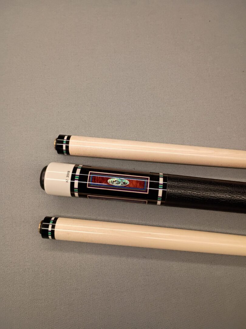 Runde 24 Custom Pool Cue – Ebony, 4 Bridged Points, Abalone Inlays - Image 4