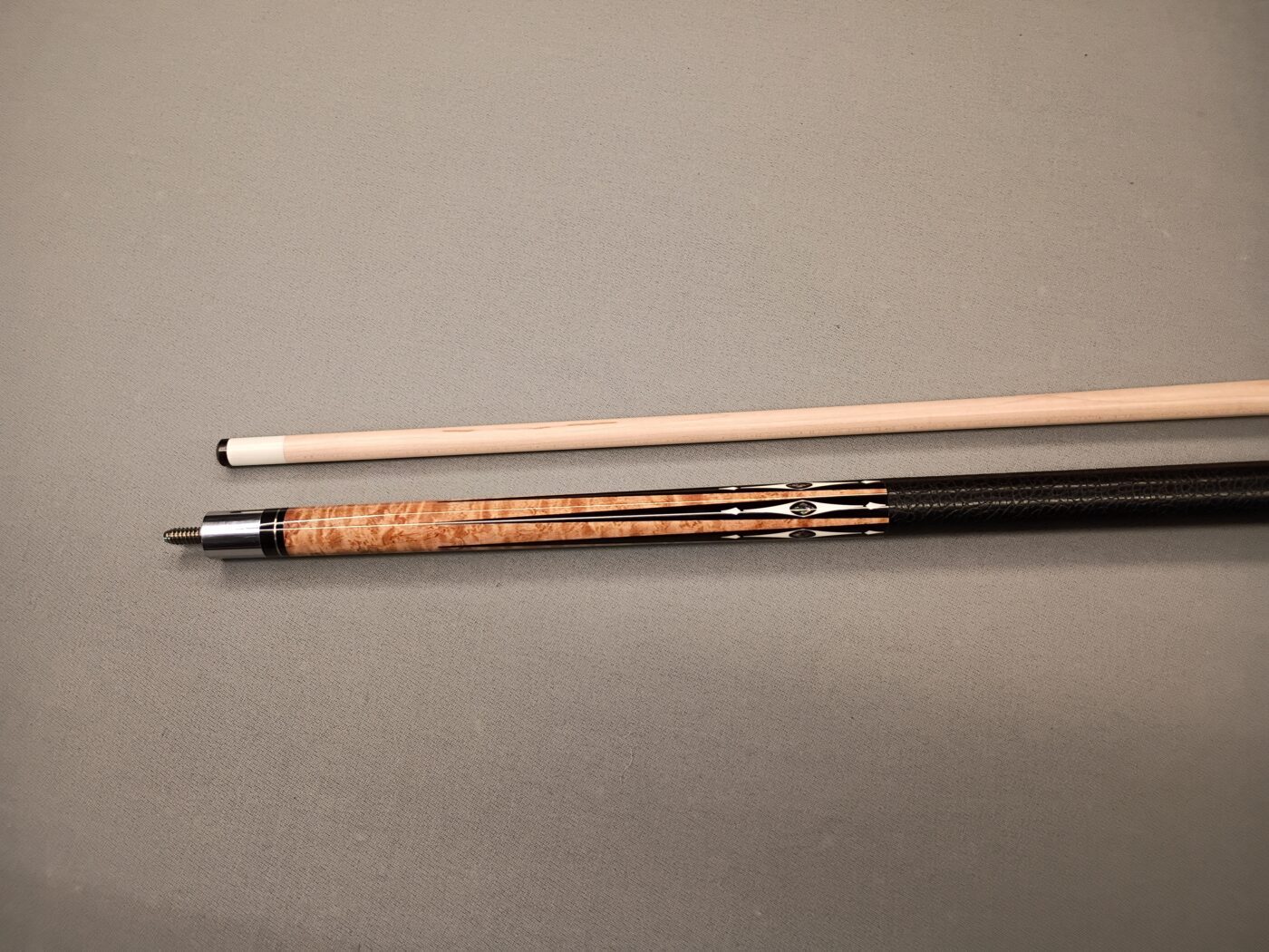 Schon Custom Cue – Six Points, Birdseye Maple & Mother-of-Pearl - Image 15